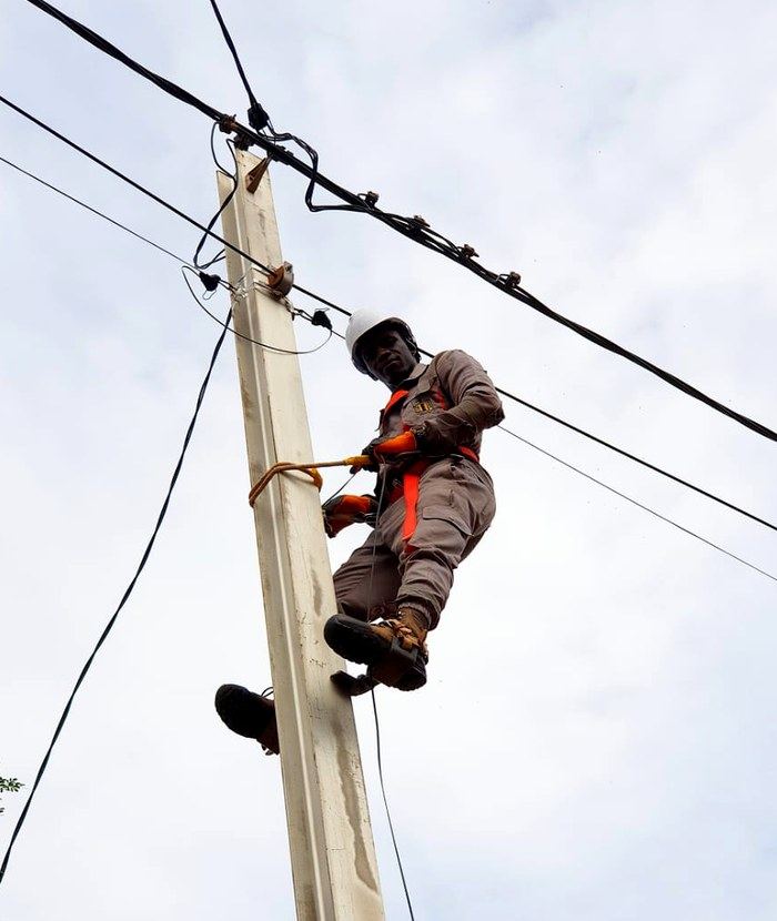 Aerial deployment under harness